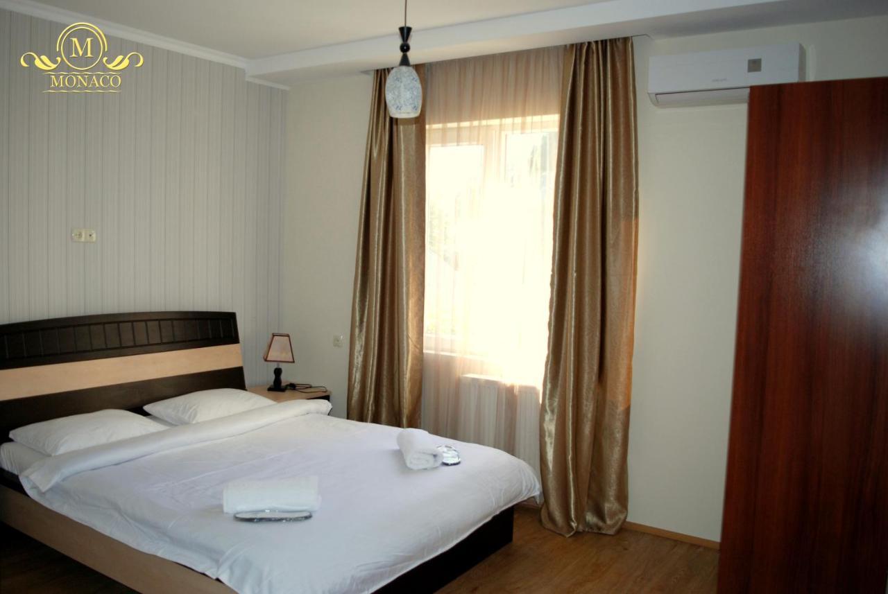 Hotel Monaco Тбилиси Екстериор снимка